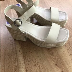 Elegant Cream MIA Wedge Espadrille Sandals 8 1/2 NEW